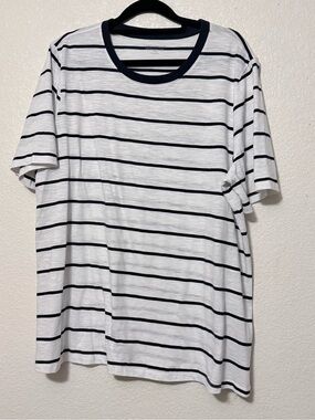 Lane Bryant Classic White & Black Striped Crew Neck women’s Shirt 0017
